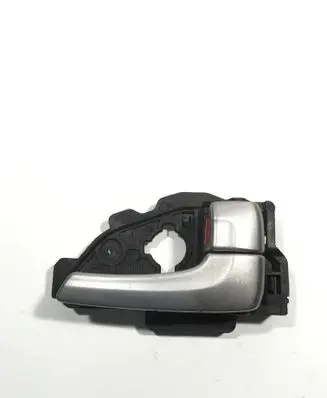Hyundai ix35 Front door interior handle 826232S000