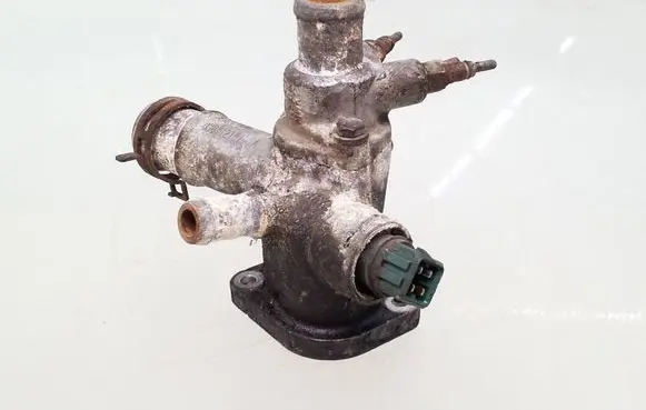 Skoda Octavia Mk1 (1U) Thermostat 038121133A 028121146B
