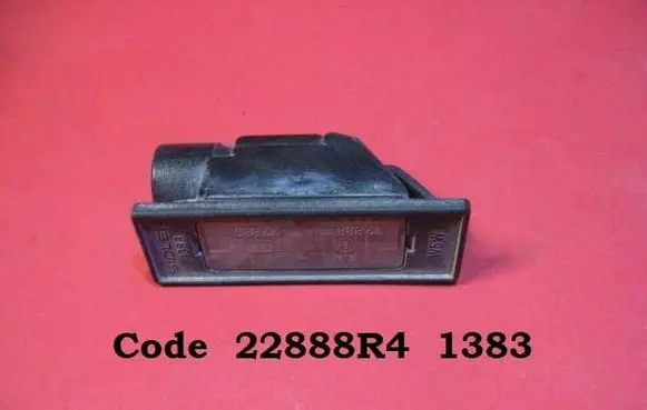 Peugeot 605 Number plate light 22888R4 1383