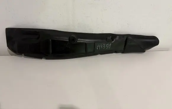 Audi A4 S4 B9 8W Fender end trim 8W0821112A