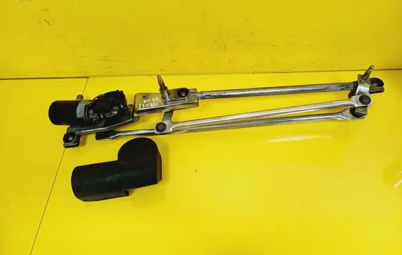 Front wiper linkage and motor
