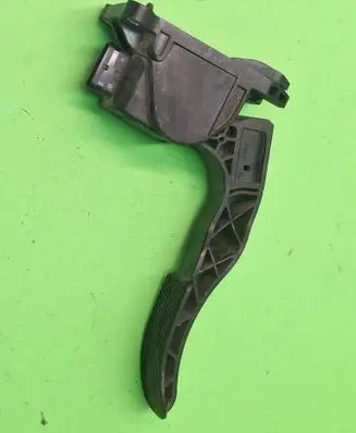 Mercedes-Benz Sprinter W906 Accelerator throttle pedal 0280755023 A9063000404 ZGS0090012