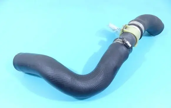 Intercooler hose/pipe