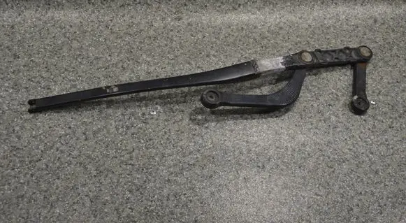 BMW 5 E39 Front wiper blade arm 102087