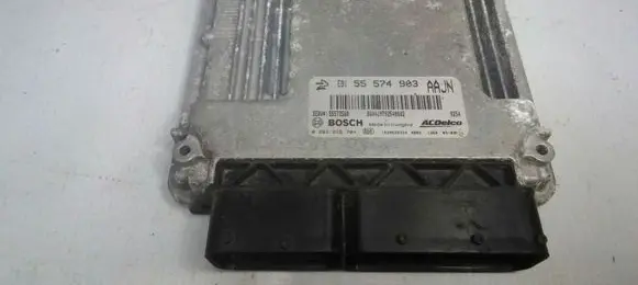 Opel Insignia A Engine control unit/module 55574903 55573560