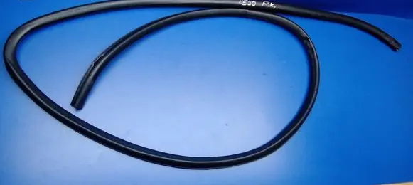 Lexus IS 220D-250-350 Front door rubber seal