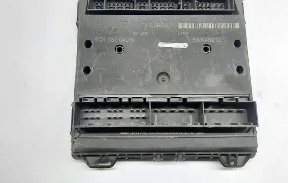 Skoda Fabia Mk1 (6Y) Comfort/convenience module 6Q1937049B