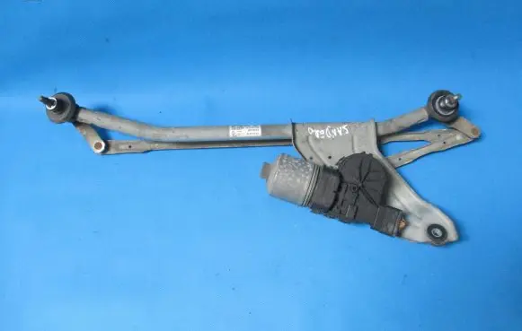 Dacia Sandero Wiper motor 0390241544