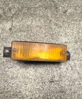 BMW 3 E30 Front indicator light 63131380964 63131380968