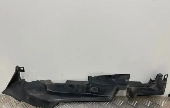 Audi A4 S4 B9 8W Fender end trim 8W0821169