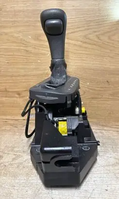 Volvo S80 Gear shifter/selector P08689466