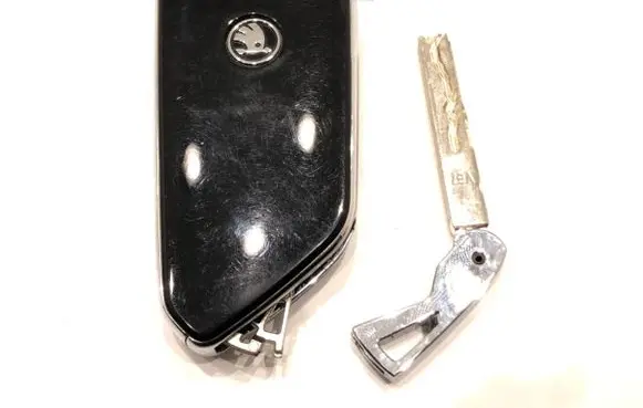 Skoda Superb B9 Ignition key/card 5E3959753R