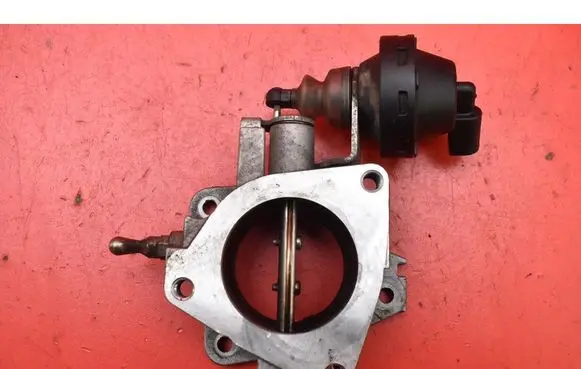Alfa Romeo 156 Throttle body valve 46823851