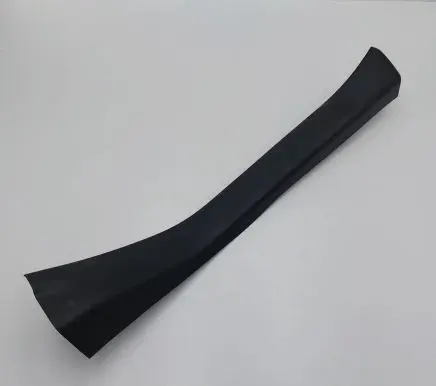 Nissan Leaf II (ZE1) Rear sill trim cover 769B73NL0A