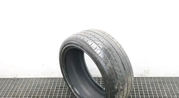 Volkswagen PASSAT CC R18 summer tire 23540R18 FRONWAY