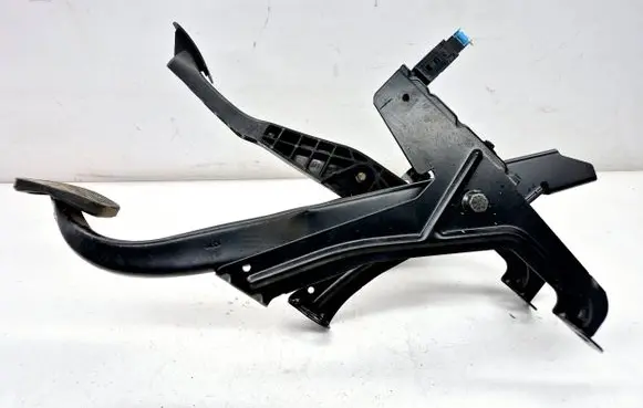 Volvo S60 Pedal assembly 3524406