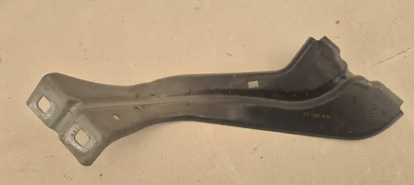 Audi Q3 8U Fender mounting bracket 27F2001S