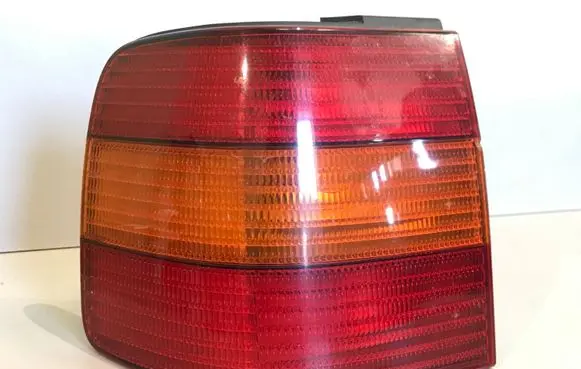 Volkswagen PASSAT B4 Rear/tail lights 3A5945111