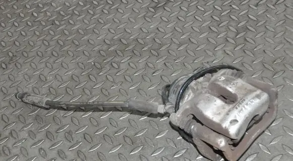Mercedes-Benz GLA W156 Rear brake caliper
