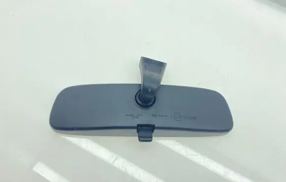 Rear view mirror (interior)