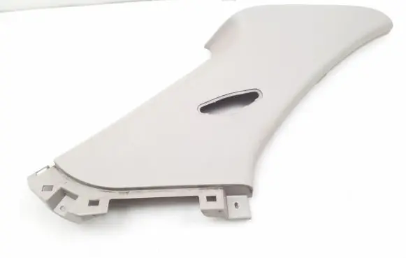 (D)pillar trim (top)