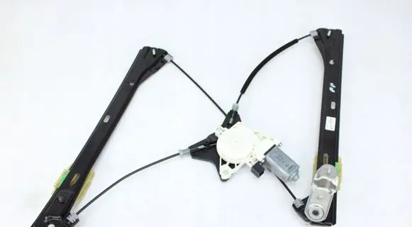 Volkswagen PASSAT B8 Front door electric window regulator 3G0837462C