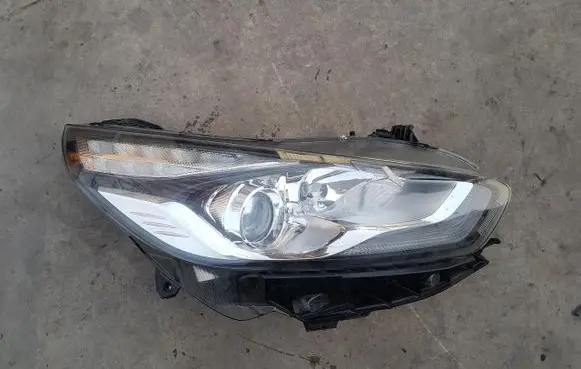 Ford S-MAX Headlight/headlamp