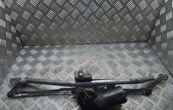 Front wiper linkage