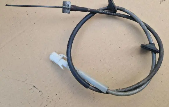Volkswagen Jetta II Speedometer cable 191957803F