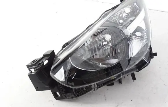 Mazda 2 Headlight/headlamp DB5J-51040