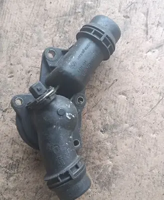 Thermostat/thermostat housing