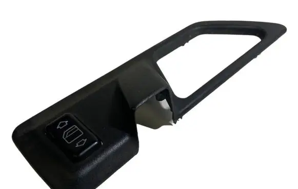 Mercedes-Benz E W124 Rear door handle cover A3012