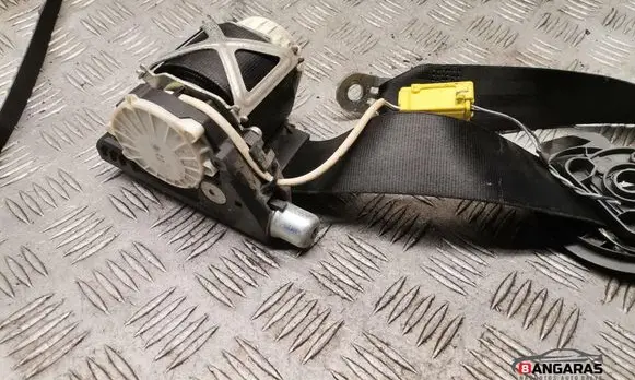 Volkswagen PASSAT B6 Front seatbelt 33042933H