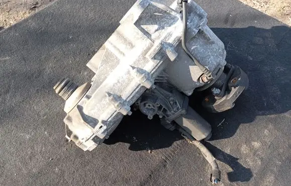 BMW X6 E71 Gearbox transfer box case 7574778