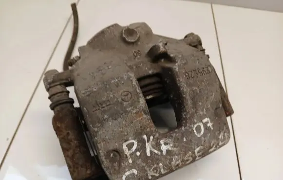 Mercedes-Benz C W204 Front brake caliper