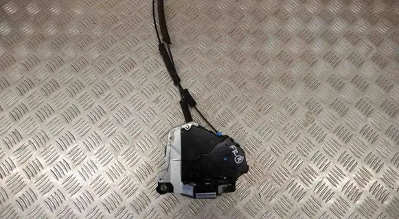 Toyota C-HR I Front door lock 6903002250