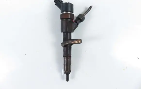 Fuel injector