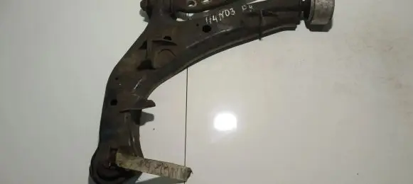 Front lower control arm/wishbone