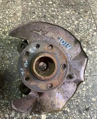 Volkswagen Transporter - Caravelle T5 Front wheel hub