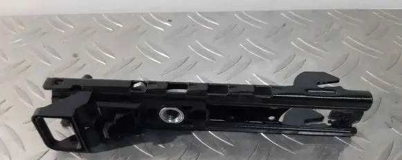 Nissan Leaf II (ZE1) Seat belt height adjuster 1068130C1B 640754100B CZ72119420081Z