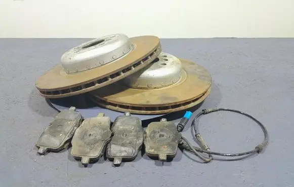 BMW X5 E53 Rear brake disc 6880079