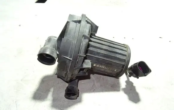 Volkswagen Phaeton Secondary air pump 07C959253A 3D0131083C