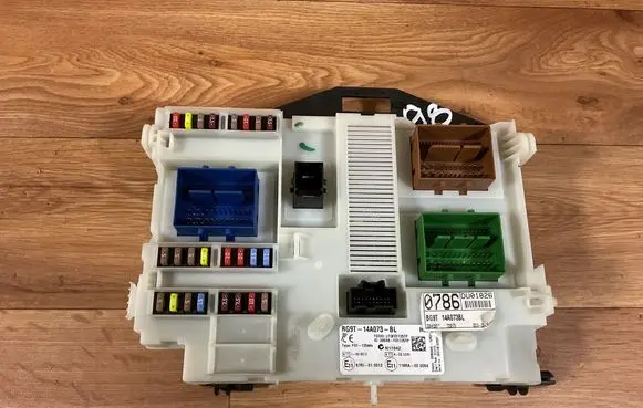 Ford Mondeo MK IV Comfort/convenience module BG9T14A073BL 3659AF01125TP