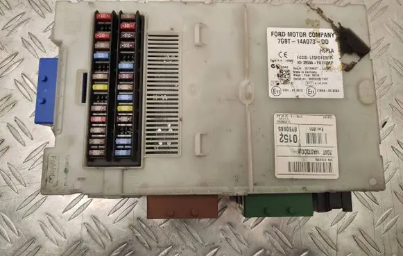 Ford Mondeo MK IV Fuse module 7G9T14A073DD LTQF01125TR 3659AF01125TP