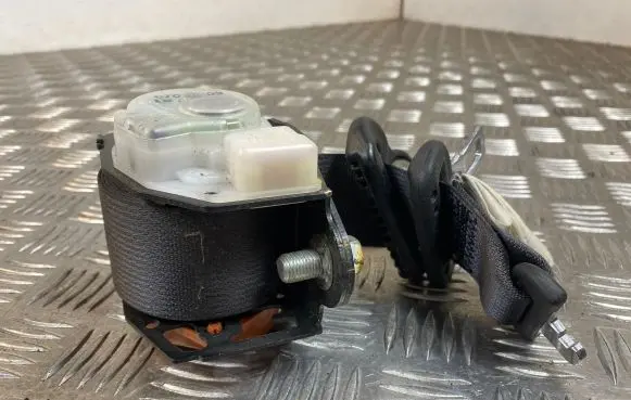 Subaru Impreza III Front seatbelt AVRE1A