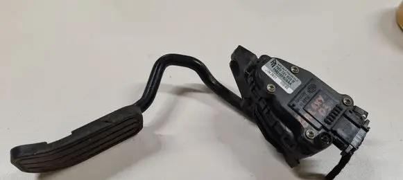 Ford Galaxy Accelerator throttle pedal 7M3721603B YM319F836AA