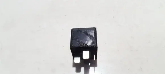 Ford Focus Other relay 2S7T14B192AA V23136B1X66