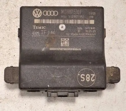 Volkswagen Touran II Gateway control module 1K0907951 1K0907530F 0325