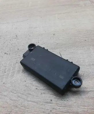 BMW 6 E63 E64 Aerial antenna amplifier 6949226 812061035