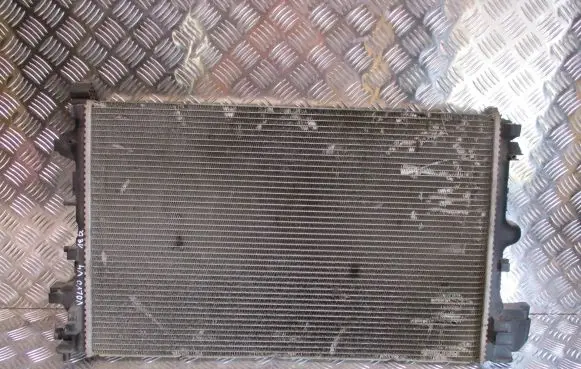 Volvo S40, V40 Coolant radiator